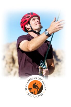 Foto de Nelson y logo de The Climbing Life Guides